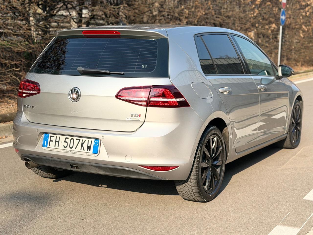 Volkswagen Golf 1.6 TDI DSG 5p. Highline ok neopatentati