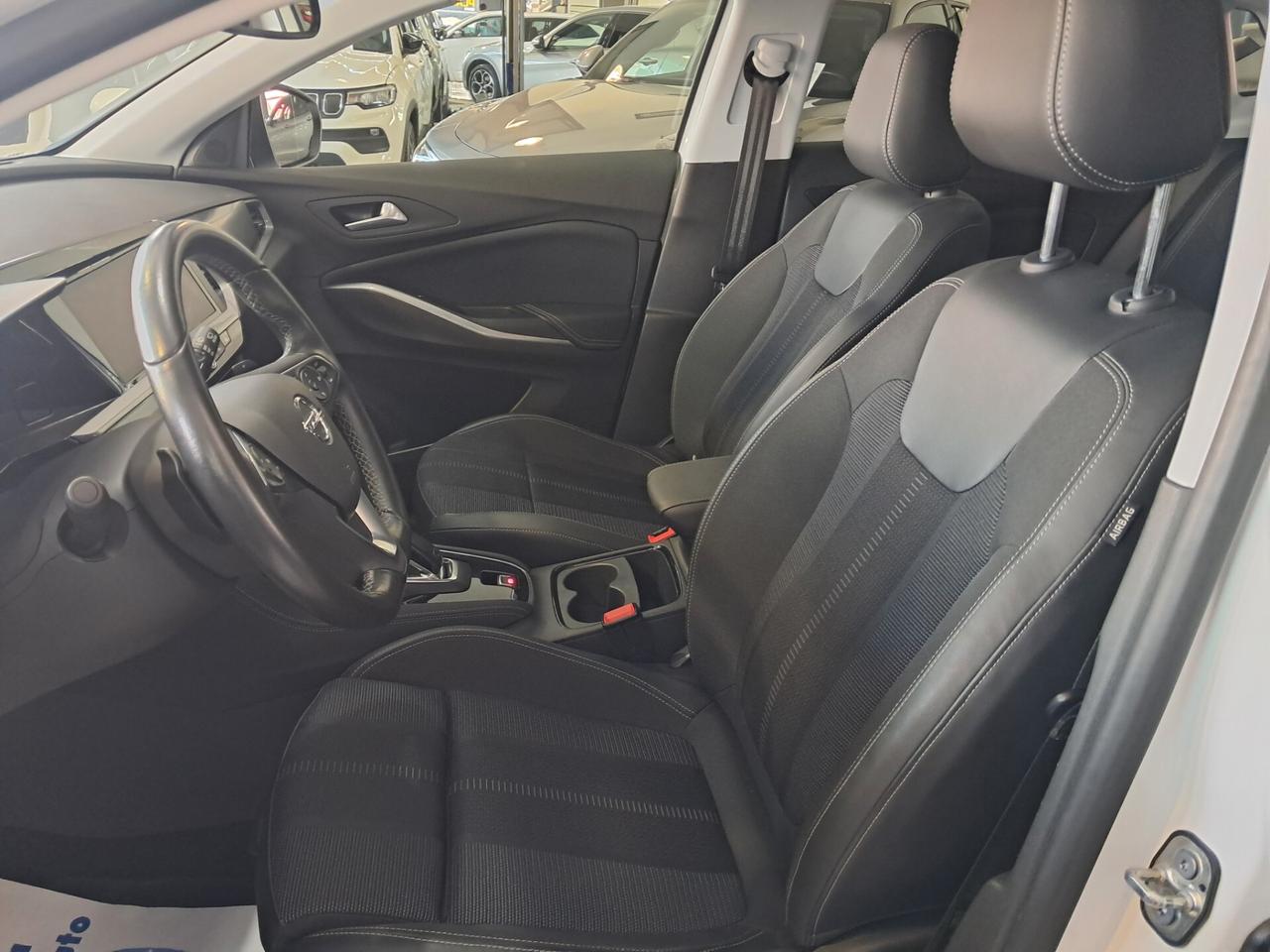 Opel Grandland 1.5 diesel aut. Business Elegance