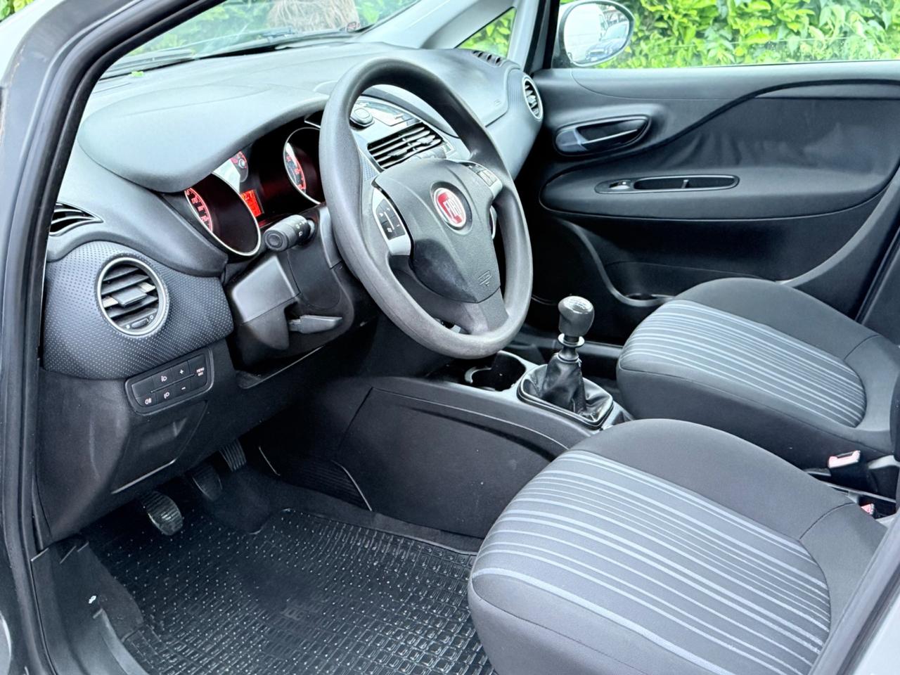 Fiat Punto Evo 1.2 69CV 5Porte Neopatentati