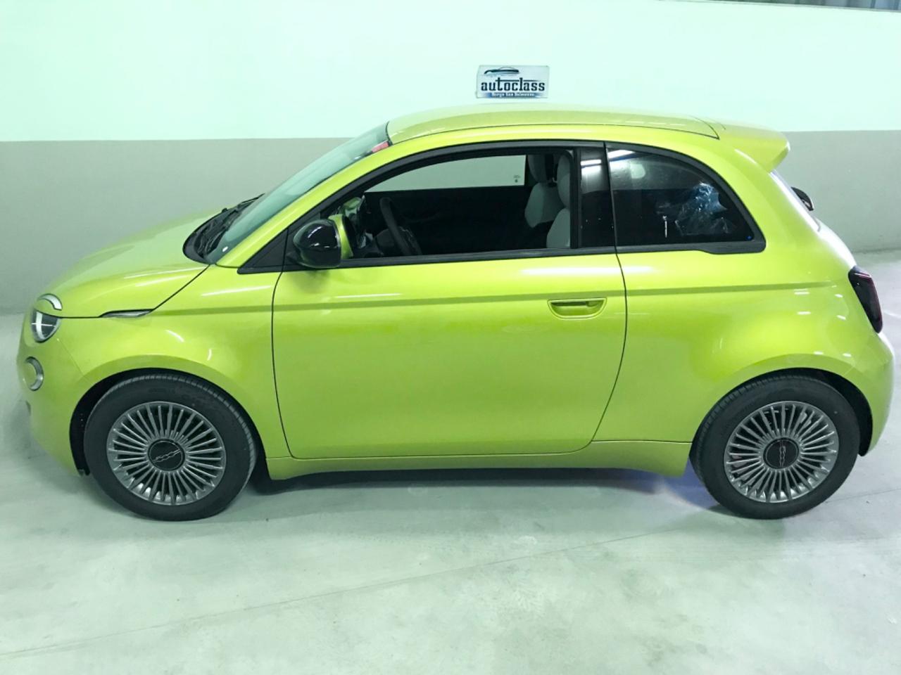Fiat 500 Berlina Hybrid Icon