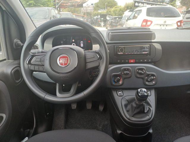 FIAT Panda 1000 HYBRID 70 CV PDC STEREO USB BLUET ITALIA