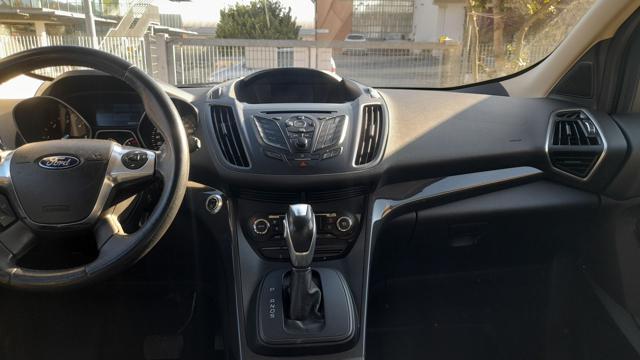 FORD Kuga TDCI 4WD Powershift Titanium