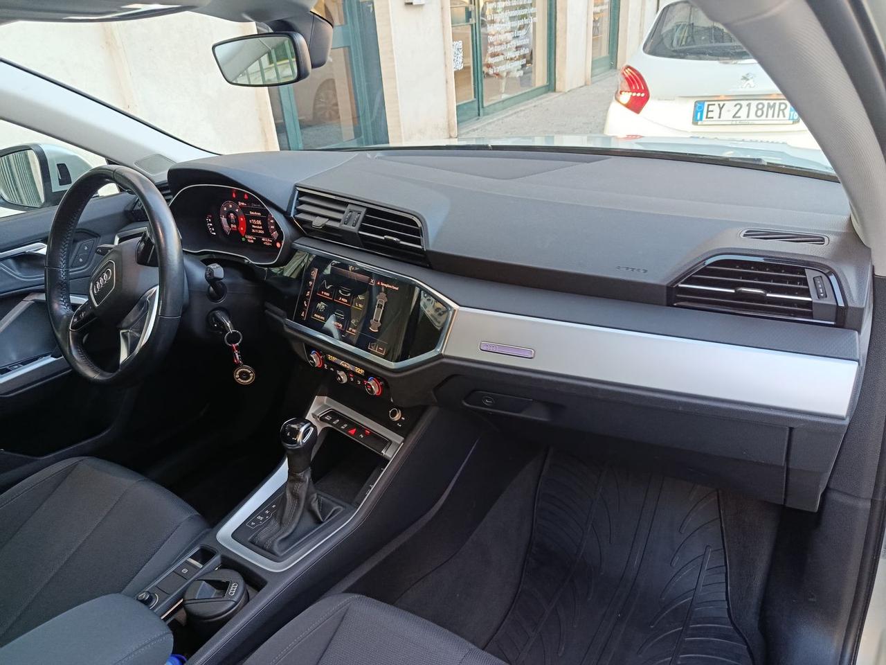 Audi Q3 Business Plus 2.0 35 TDI #8094