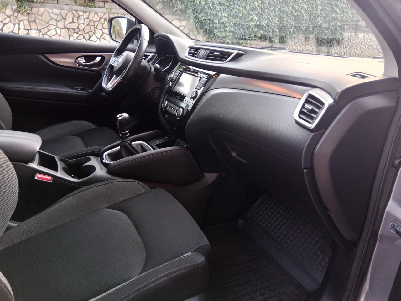 Nissan Qashqai 1.5 dCi 115 CV Tetto-Navi km certificati 1 proprietario