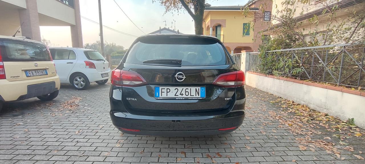 Opel Astra 1.6 CDTi Sports Tourer Advance
