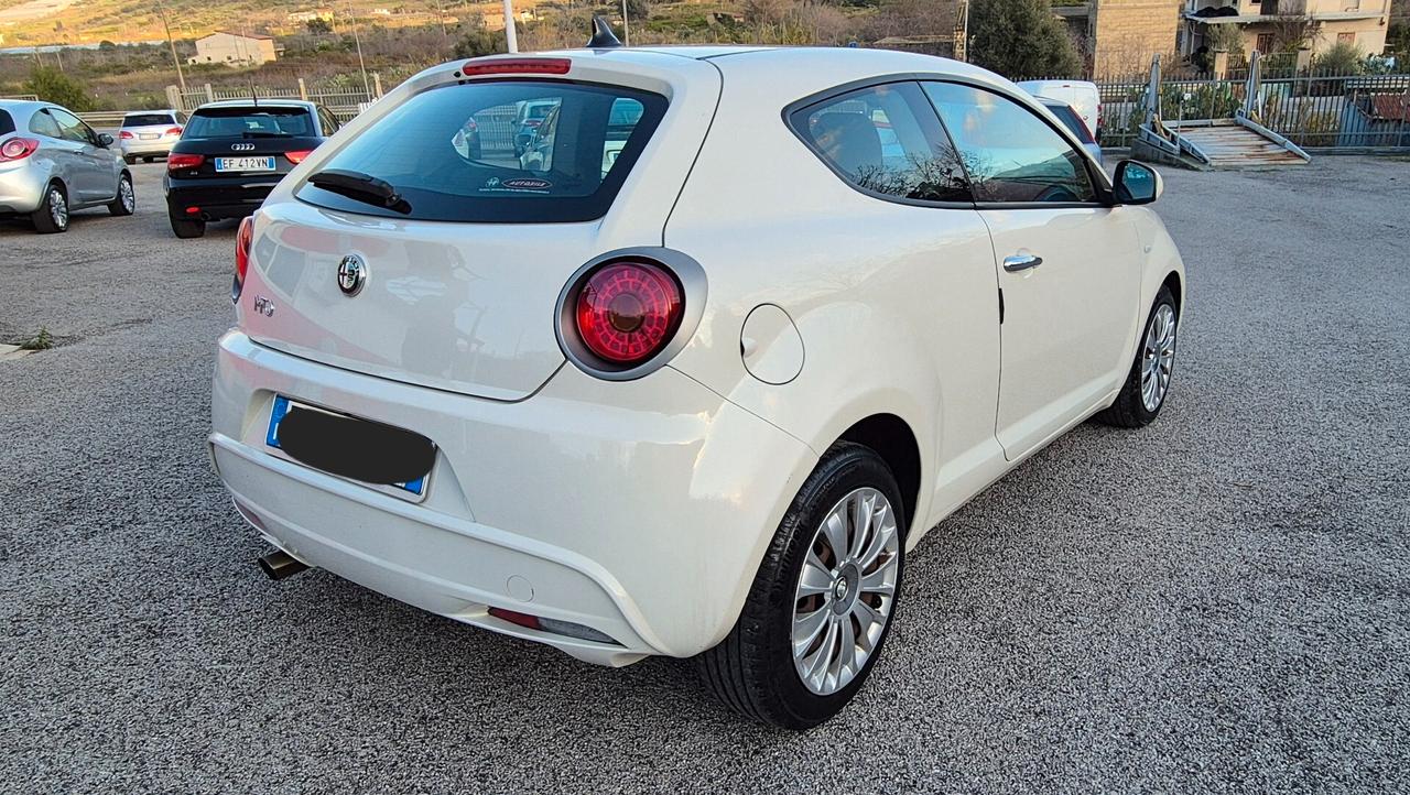 Alfa Romeo MiTo 1.3 JTDm-2 95 CV S&S Distinctive Sport Pack