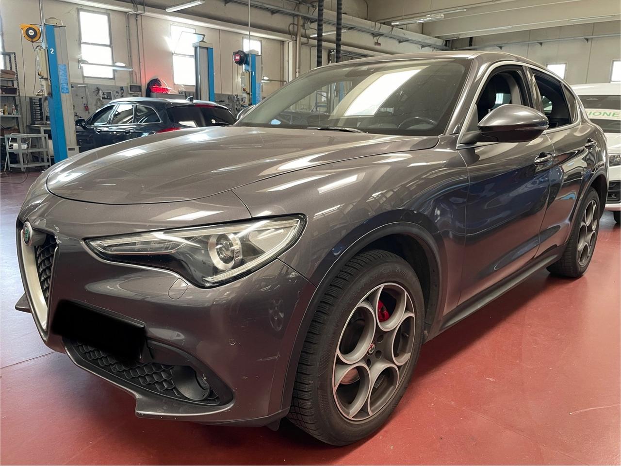 Alfa Romeo Stelvio 2.2 Turbodiesel 210 CV AT8 Q4 Super