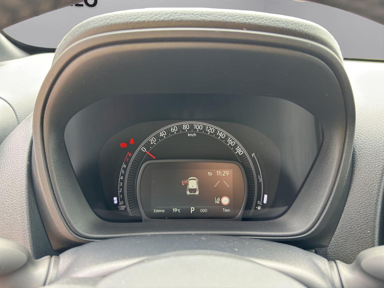 Toyota Aygo X - MY '24 5 porte ACTIVE 1.0 VVT-i