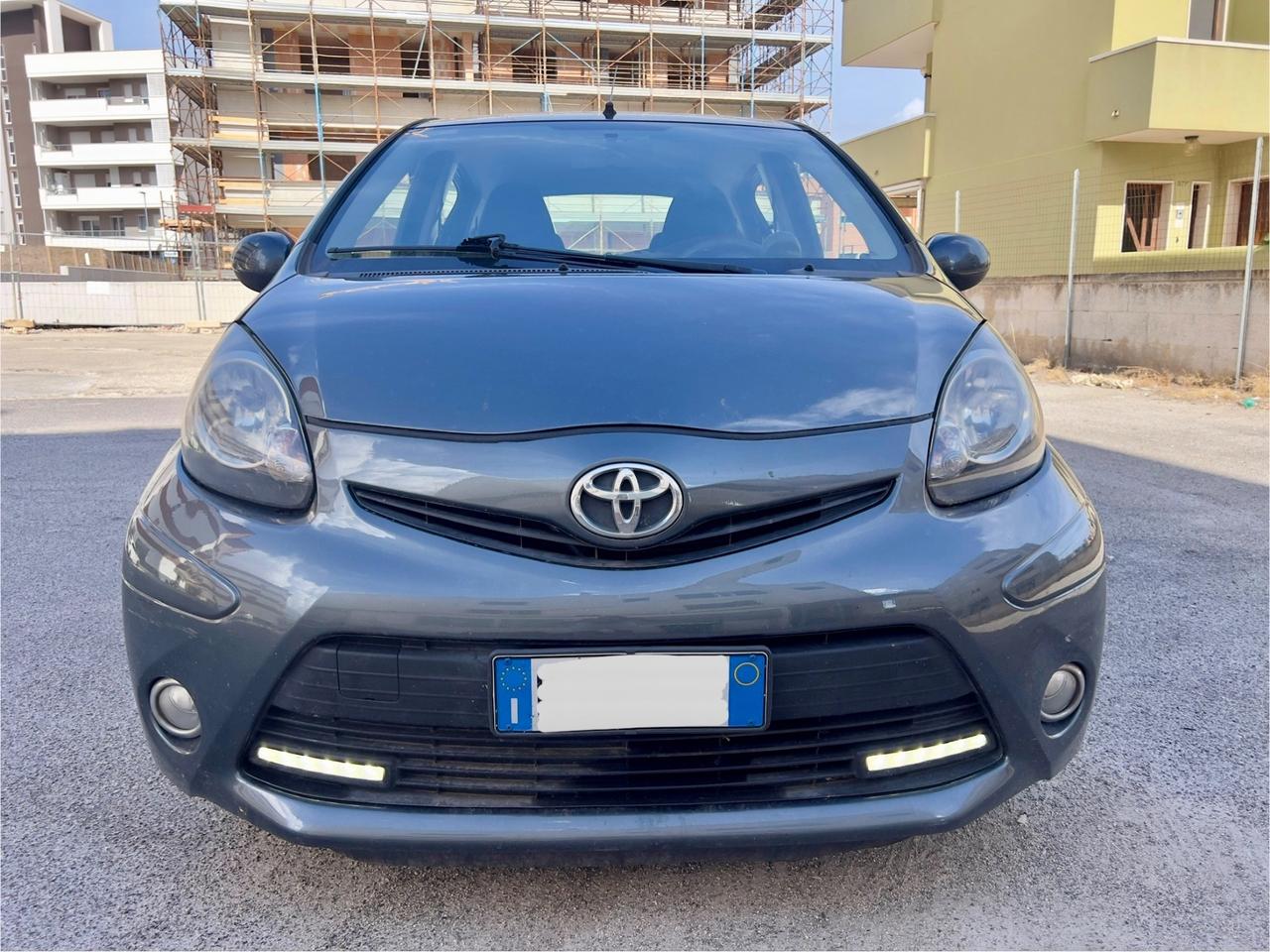Toyota Aygo 1.0 12V VVT-i 5 porte Lounge