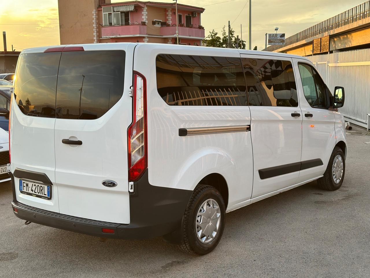 Ford Transit Custom 2.0 TDCi PL 9 POSTI !MOTORE NUOVO!!