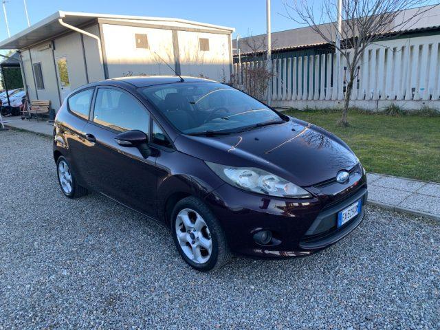FORD Fiesta 1.4 TDCi 68CV 3 porte Titanium