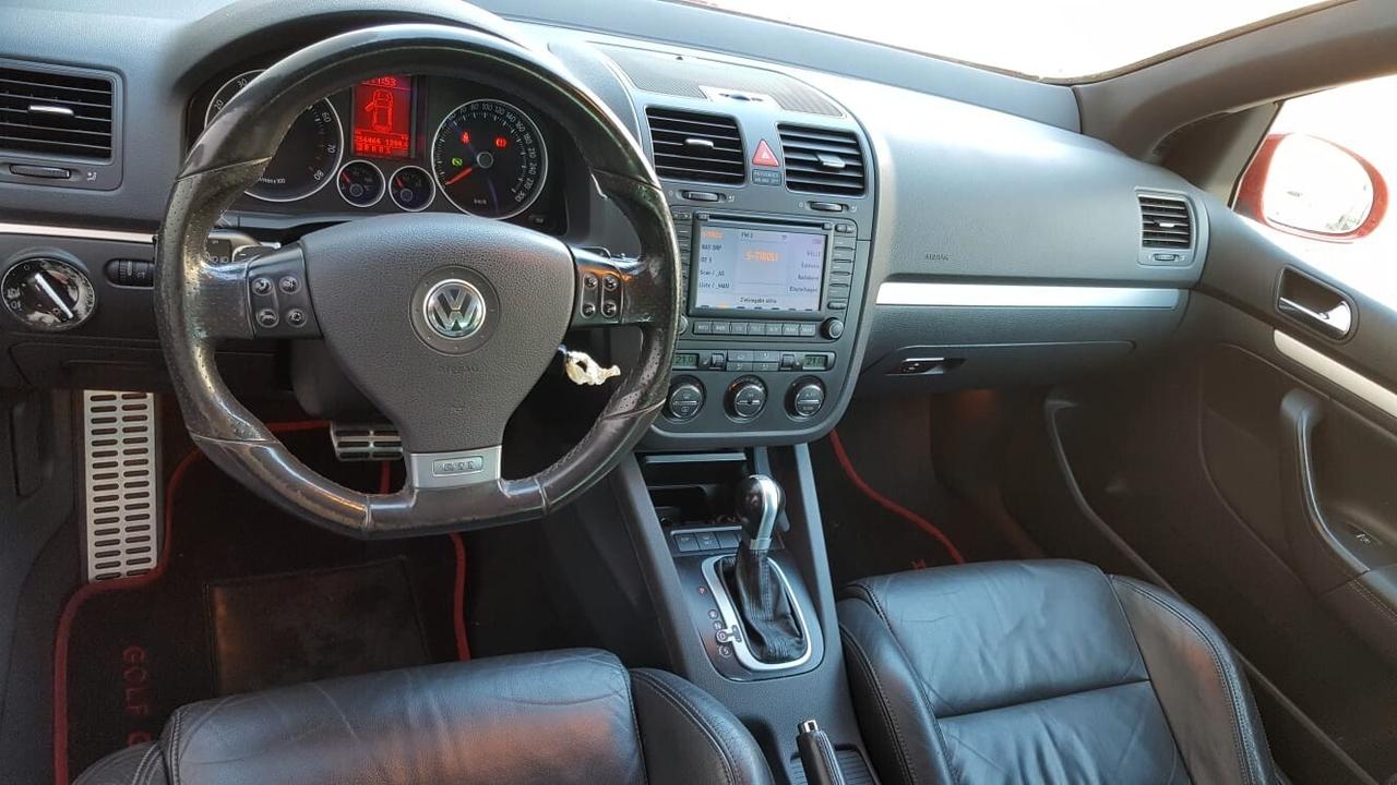 Volkswagen Golf GTI 2.0 16V FSI 3p. Sportline