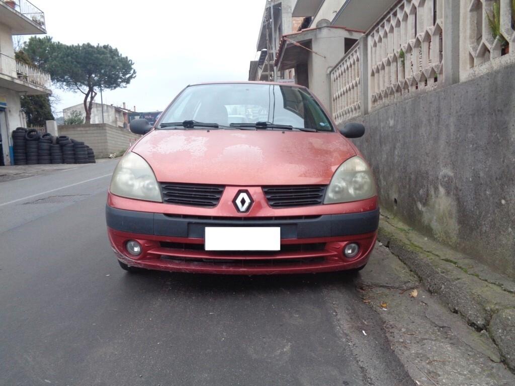 Renault Clio 1.2 cat 5 porte Confort Authentique