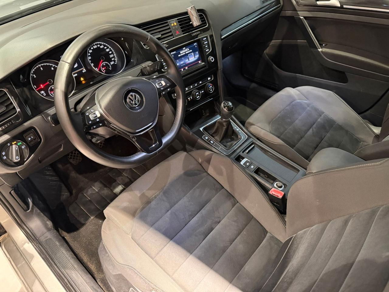 Volkswagen Golf 2.0 TDI 5p. Highline BlueMotion Technology