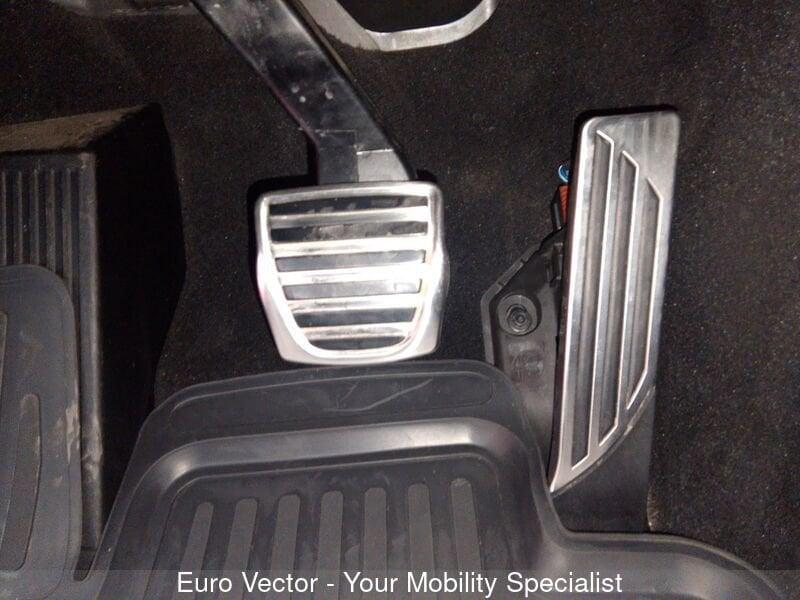 Alfa Romeo Giulia Giulia 2.2 Turbodiesel 210 CV AT8 AWD Q4 Veloce