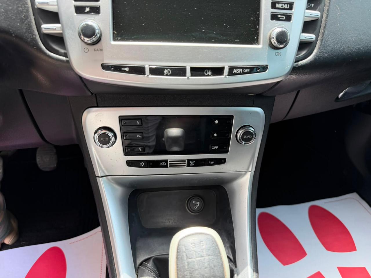 Lancia Delta 1.6 DIESEL MJT DPF Platino - ANNO 2010