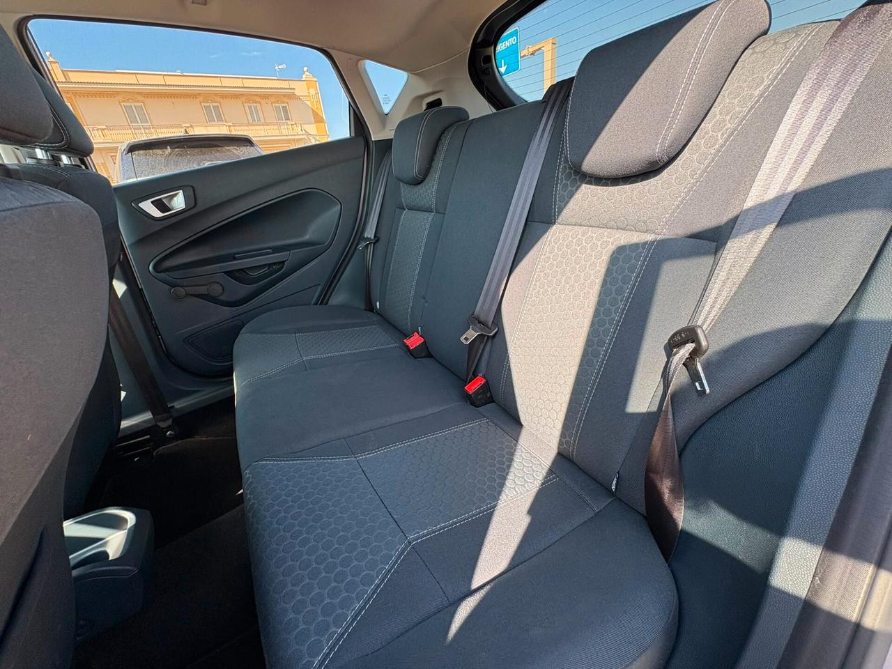 Ford Fiesta 1.6 TDCi 95 CV 5p. Titanium