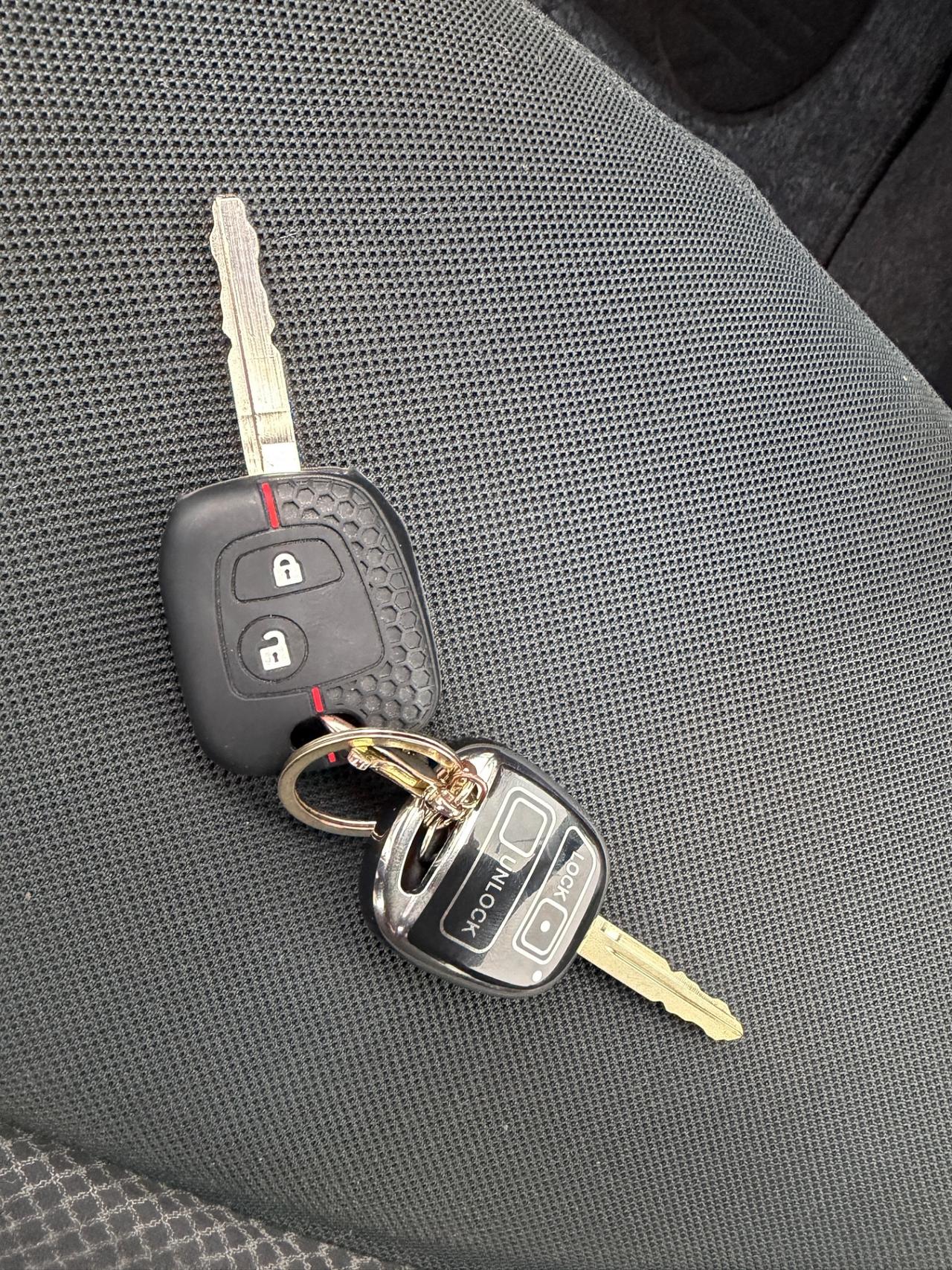 Toyota Yaris 1.3i benzina euro4