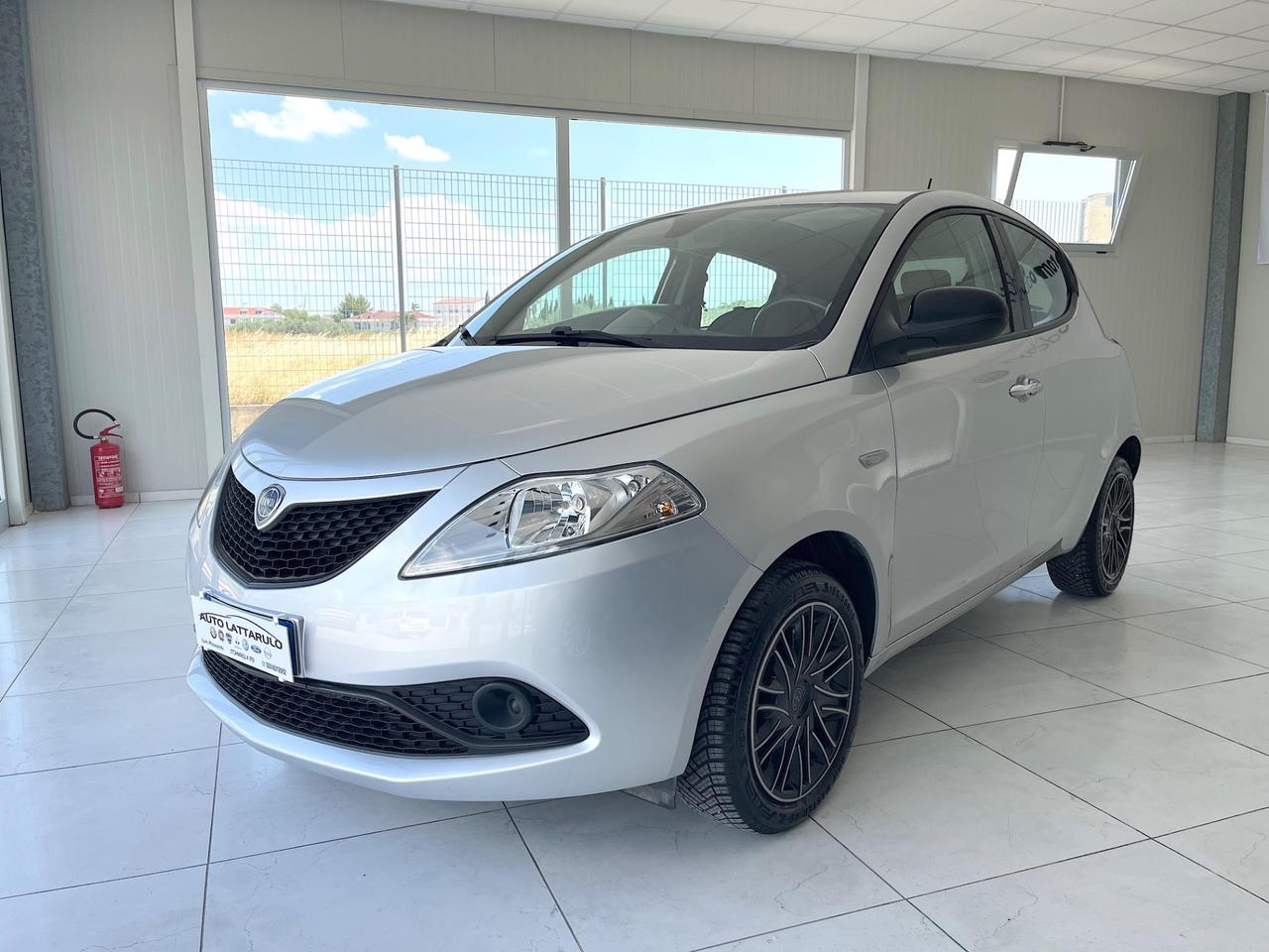 Lancia Ypsilon 1.2 69 CV 5 porte 39000 KM