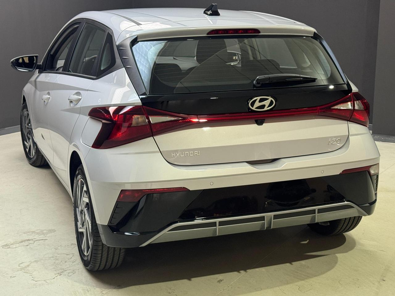 Hyundai i20 1.0 90cv MY 2026