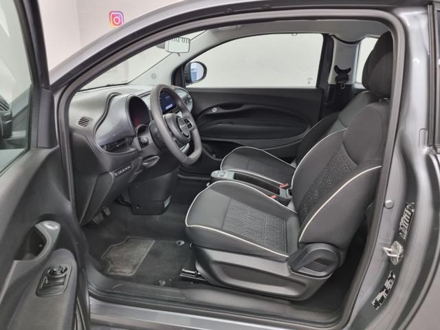 FIAT 500e 3+1 42 kWh La Prima