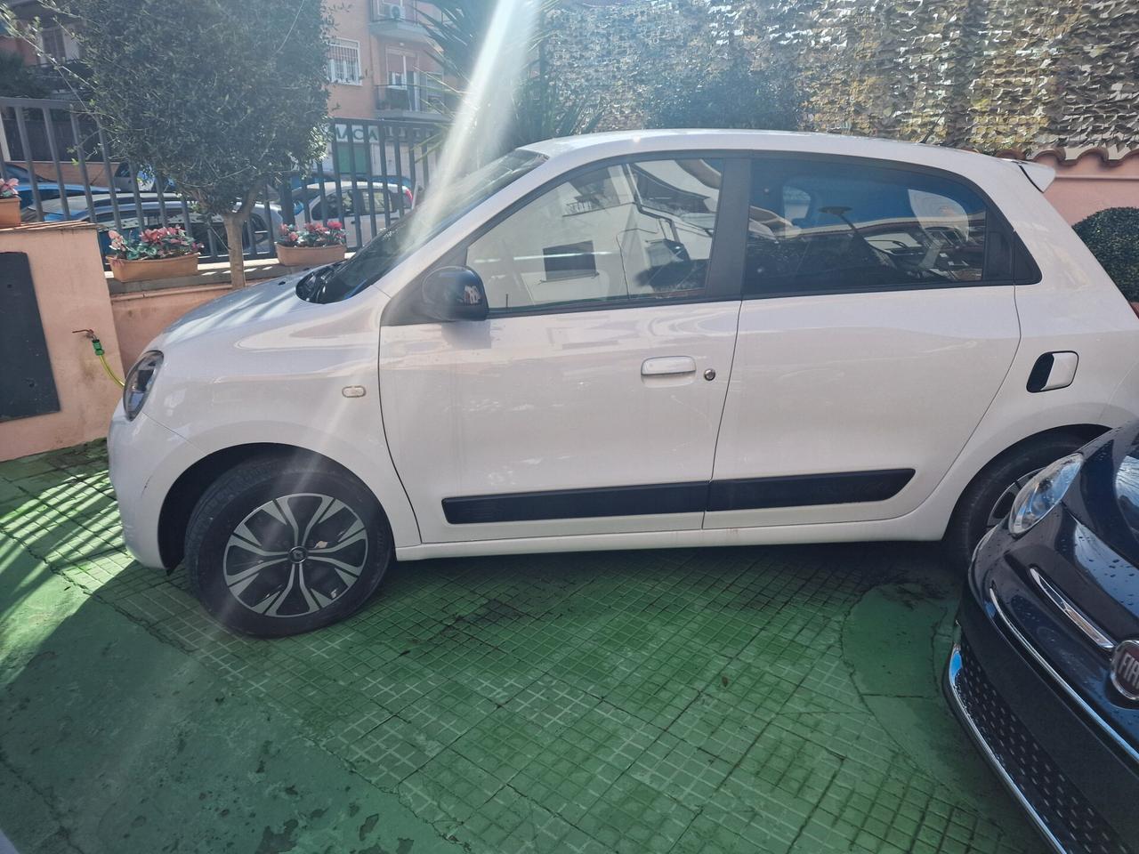 Renault Twingo SCe 65 CV Intens full