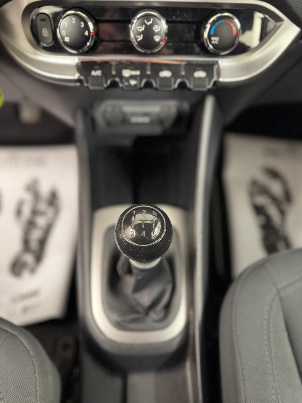 Kia Rio 1.2 CVVT 5p. * NEOPATENTATI* * REGALO SPECIALE DA AUTOWEB *