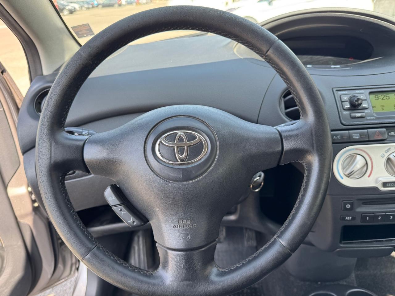 Toyota Yaris 1.4 tdi D-4D cat 5 porte Sol