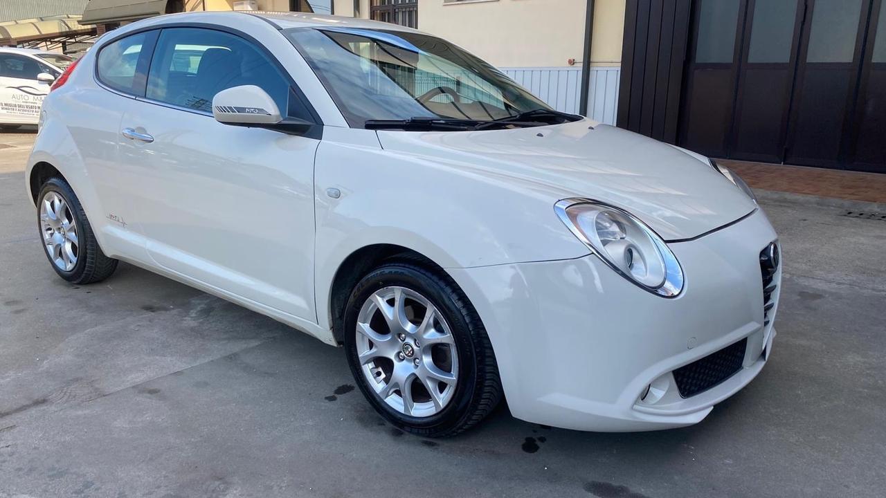 Alfa Romeo MiTo 1.6 JTDm-2 S&S Distinctive Sport Pack