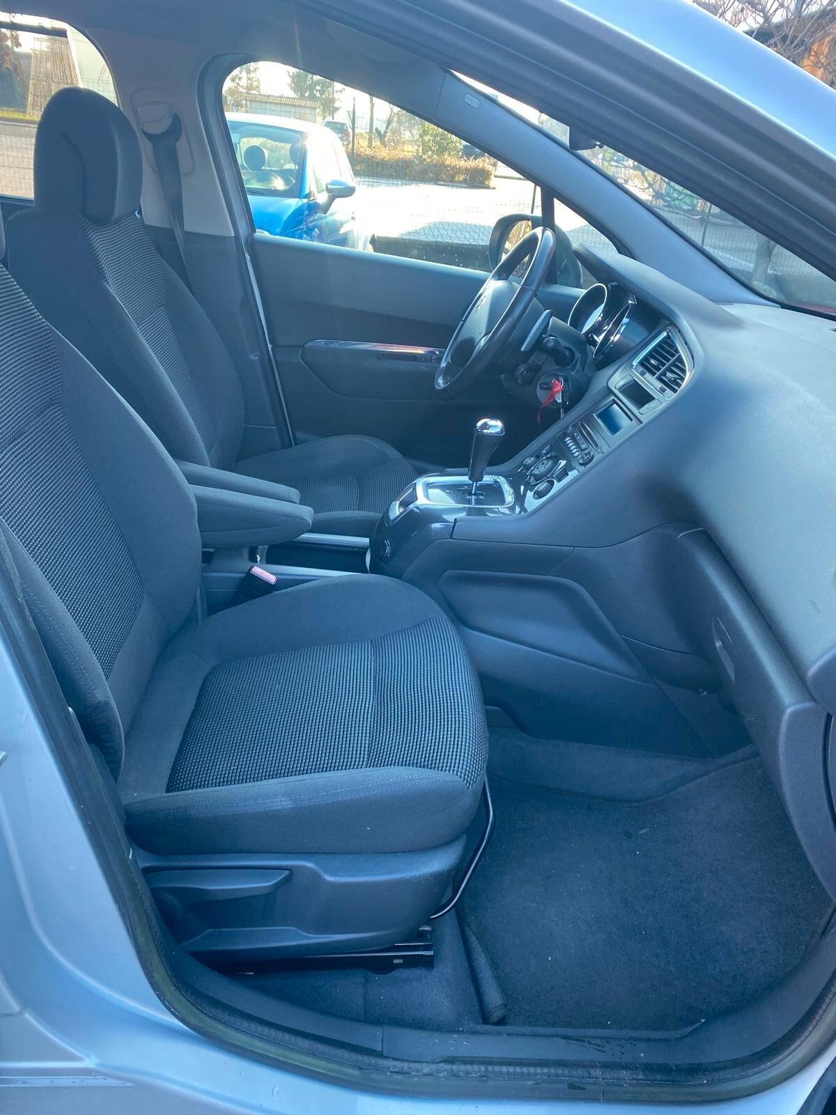 Peugeot 5008 1.6 e-HDi 112CV Stop&Start cambio robotizzato Active