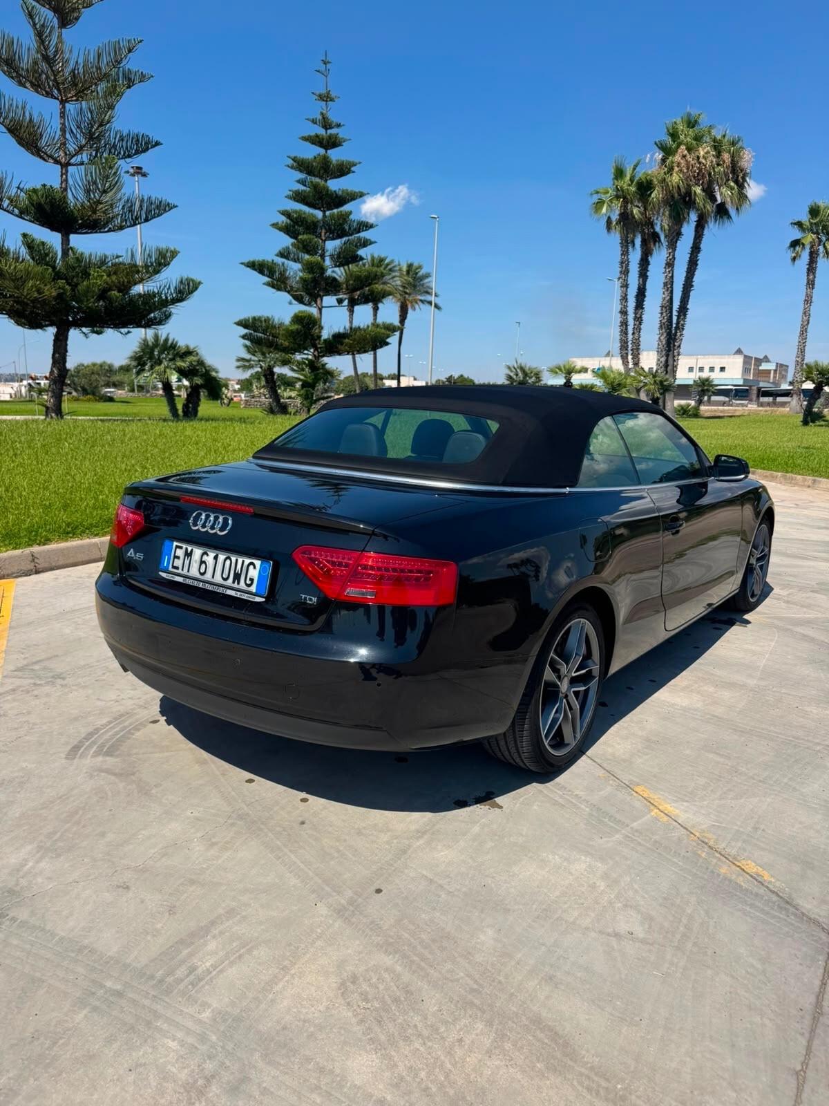 Audi A5 Cabrio 2.0 TDI - 2012