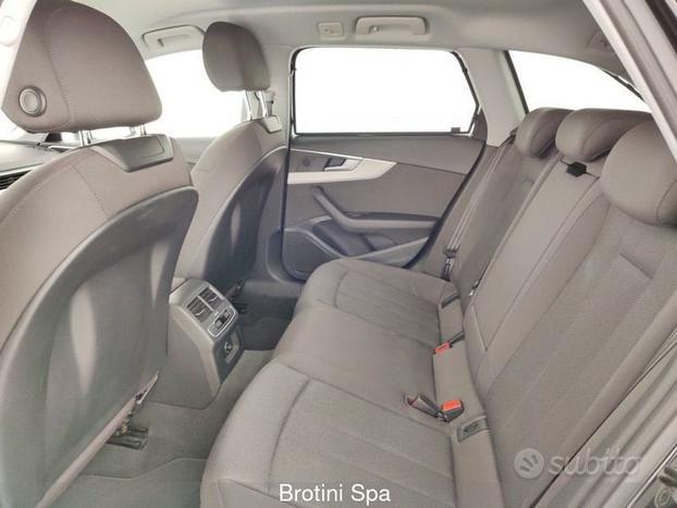 Audi A4 Avant 40 g-tron S tronic Business Adv...