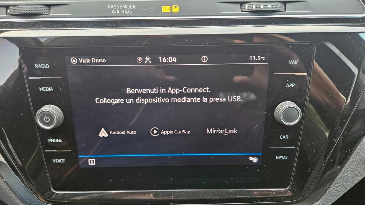 Volkswagen Touran 2.0 tdi 115cv dsg 7 POSTI-ACC-NAVY-CARPLAY