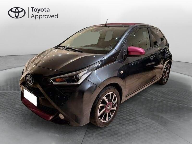 Toyota Aygo 1.0 x-wave grey m-mt 72cv