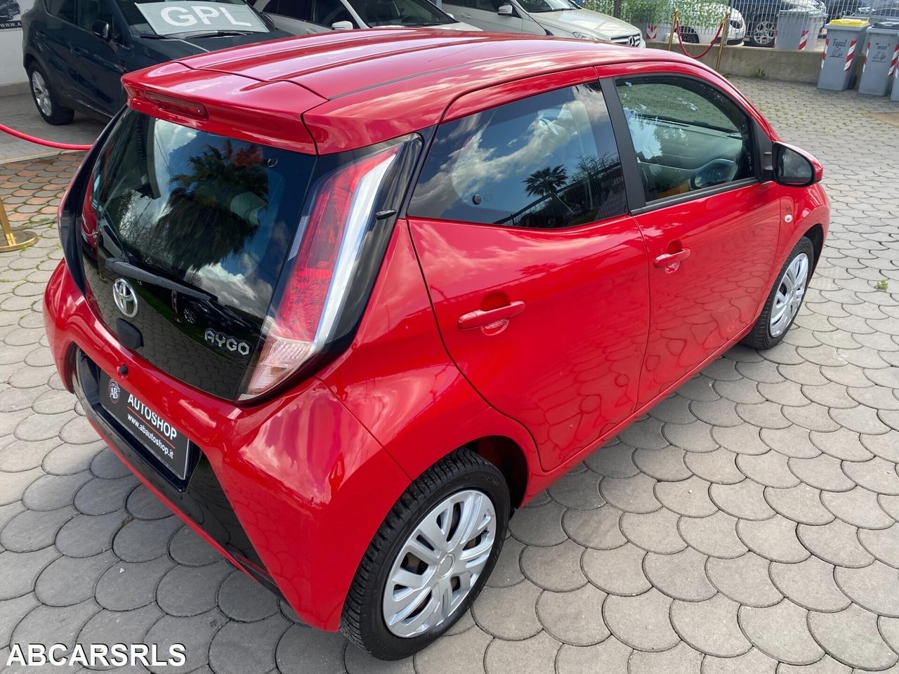 TOYOTA - Aygo - 1.0 VVT-i 69 CV x-play - UNIPRO. -