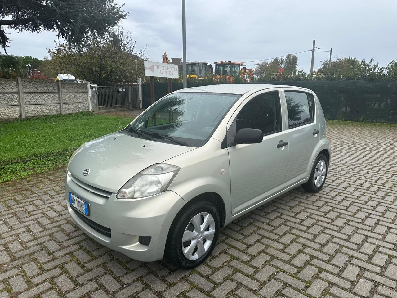 Daihatsu Sirion 1.0 Hiro Green Powered