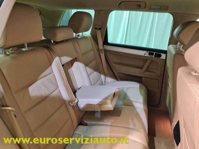 VOLKSWAGEN Touareg 3.0 V6 TDI DPF tiptronic Exclusive