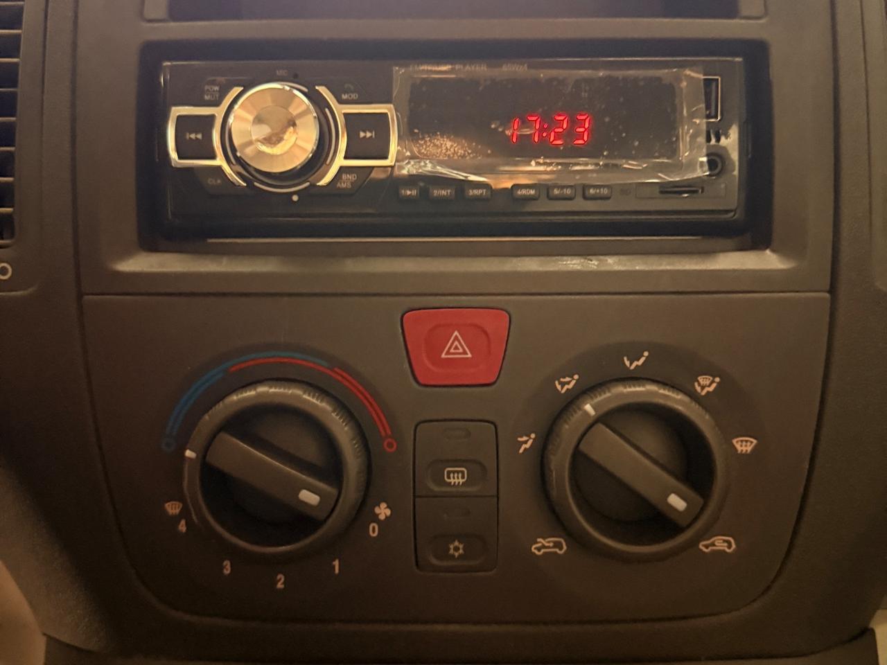 FANTASTICA FIAT IDEA CON SOLI 33.041 KM
