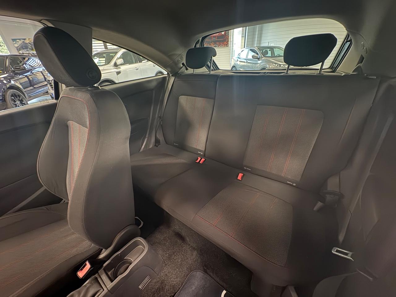 Opel Corsa 1.4 B 100cv 2010 km128000 neopatentati