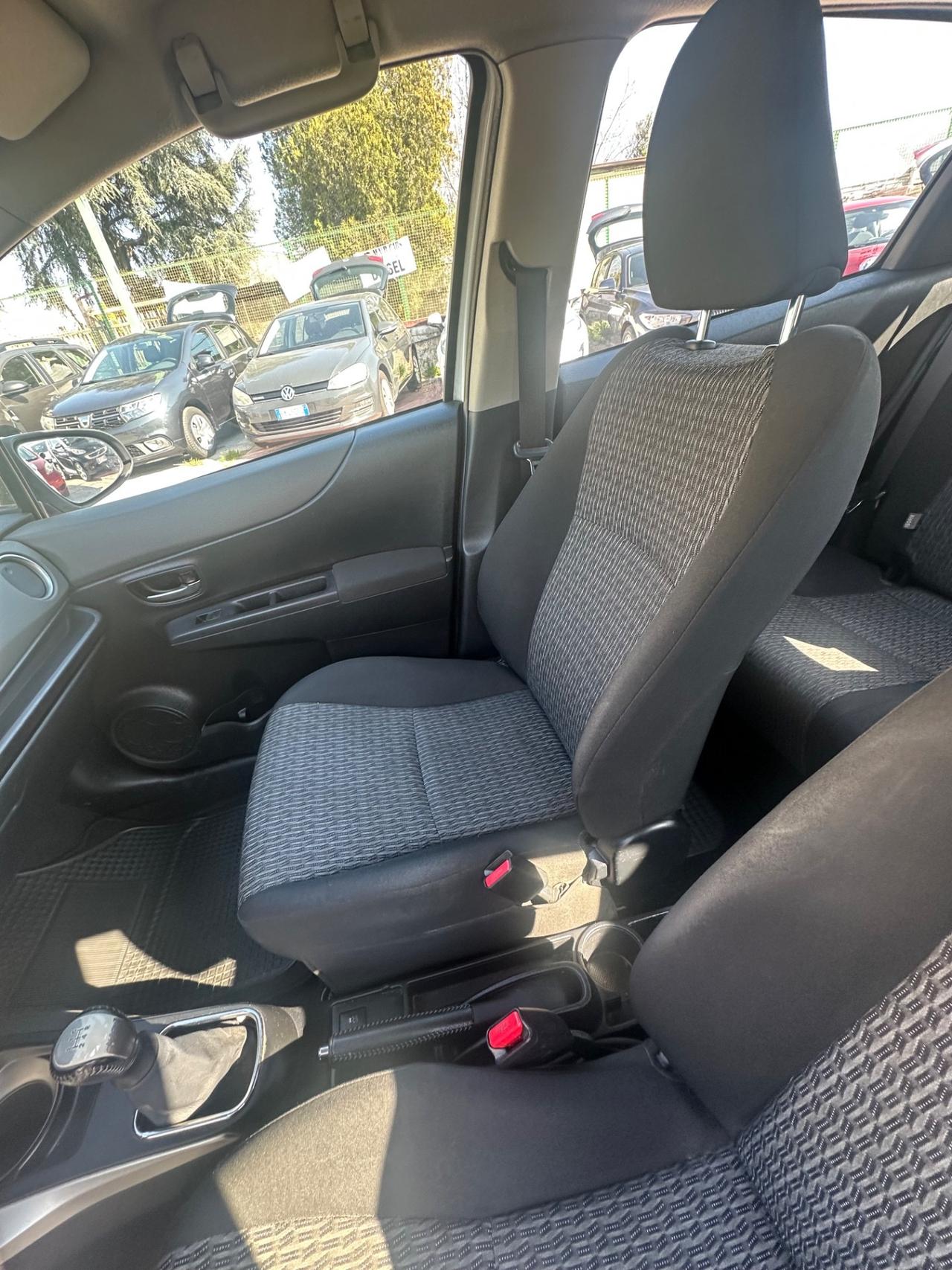 Toyota Yaris 1.0 5 porte Lounge