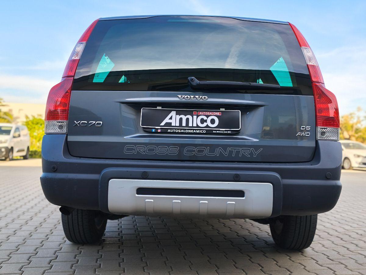 VOLVO XC70 2.4 D5 20V AWD Summum Solo 130.000km