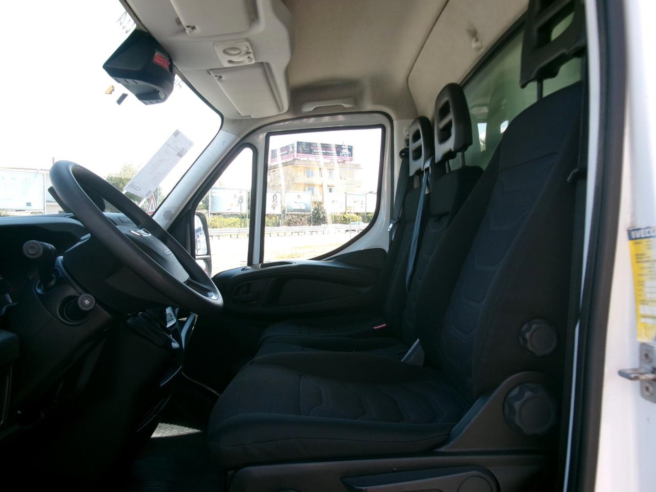 Iveco Daily 35S15 3000 150CV E6 FURGONE+PEDANA CARICATRICE 8 PEDANE 170000KM