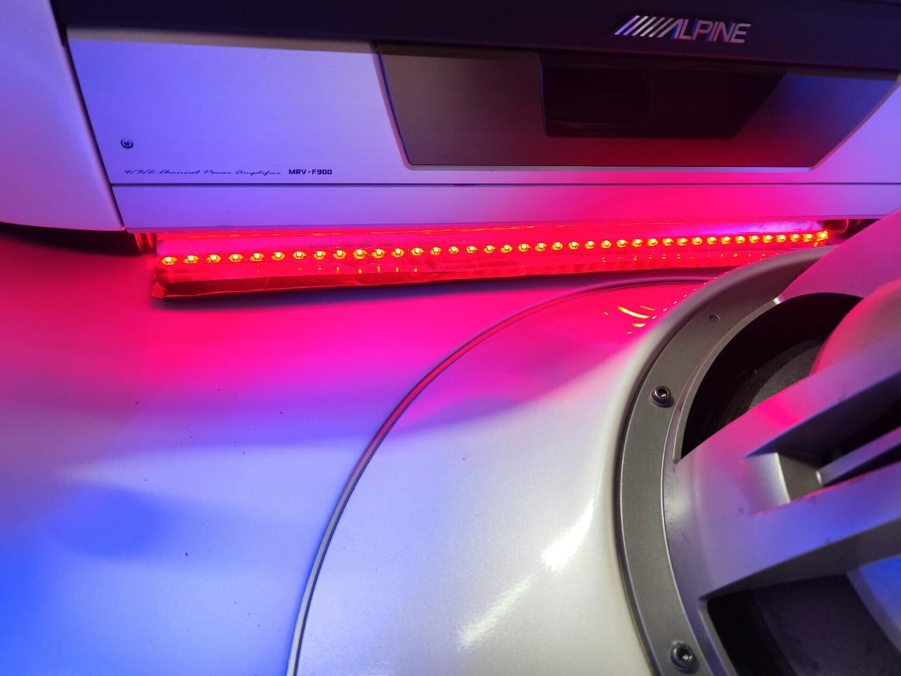 Volkswagen New Beetle AUTO DEMO SOUND QUALITY BRAND ALPINE WRAPPATA