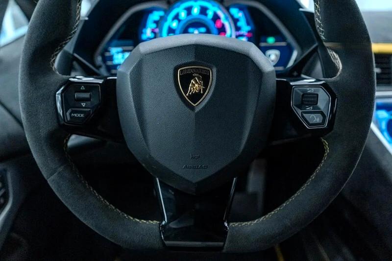 Lamborghini Aventador 6.5 V12 NOLEGGIO LUNGO TERMINE - LEASING FULL INCLUSIVE