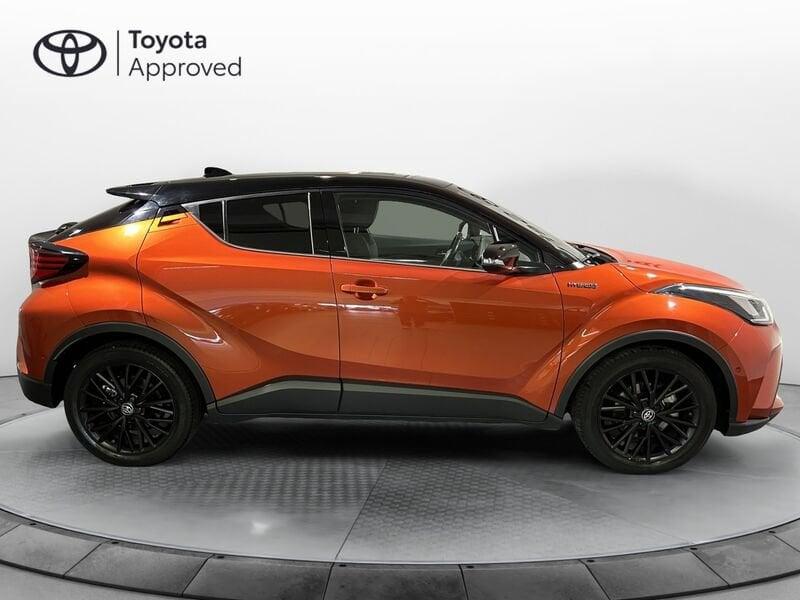 Toyota C-HR 2.0 Hybrid E-CVT Premiere + NAVIGATORE