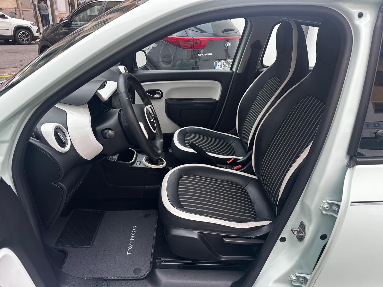 Renault Twingo SCe 65 CV Intens