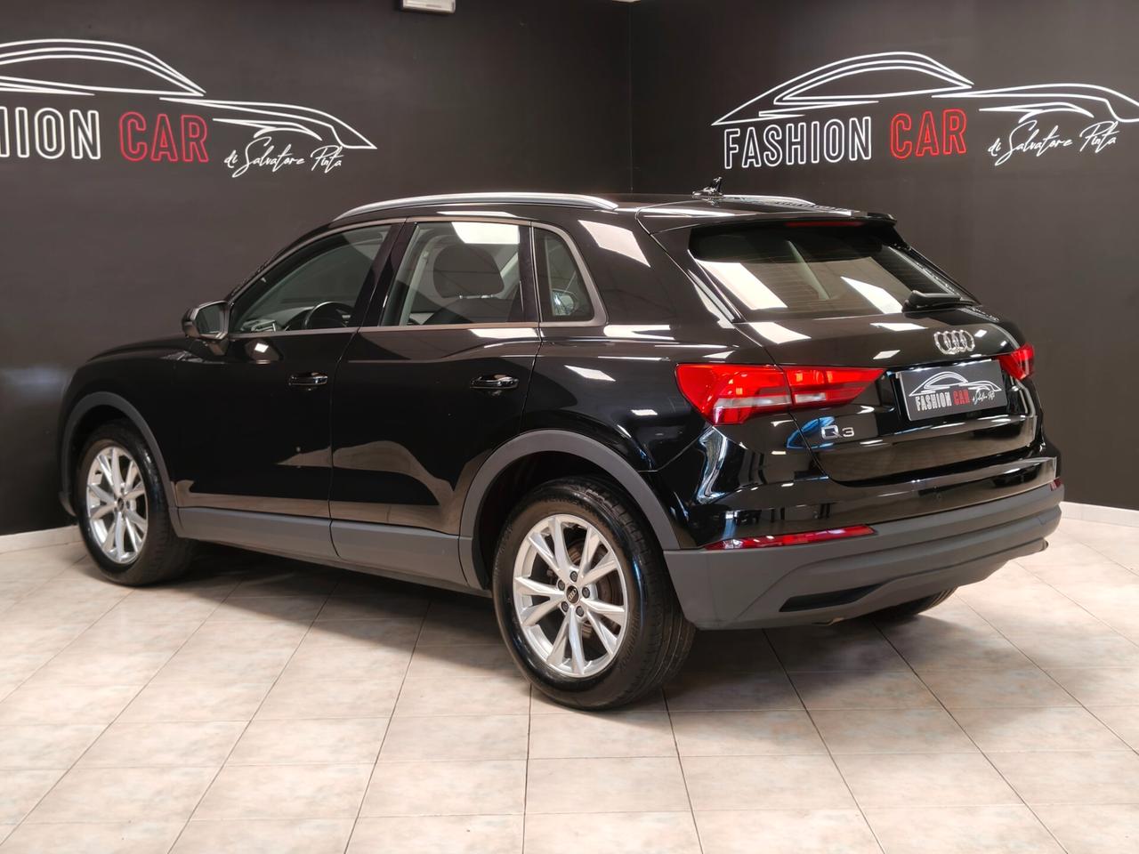 Audi Q3 35 TDI S tronic Business