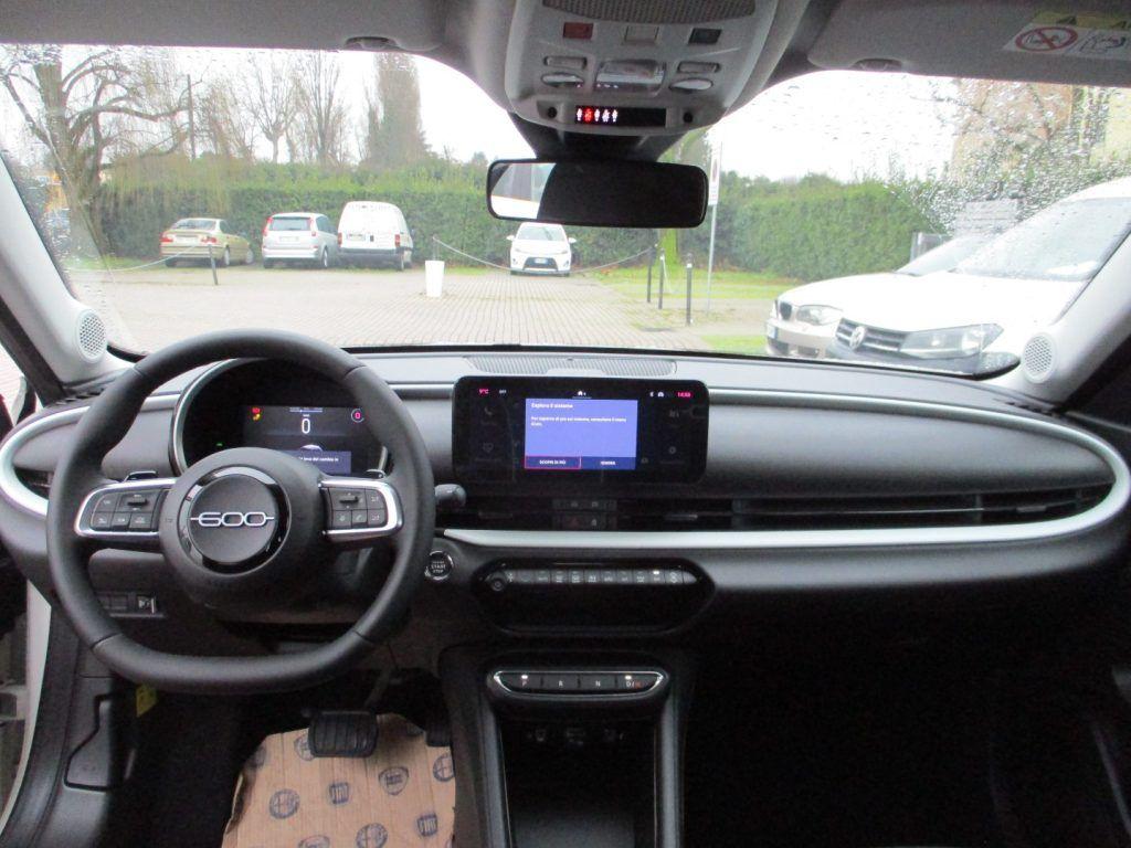Fiat 600 Hybrid DCT MHEV Camera/Led/Sensori Park