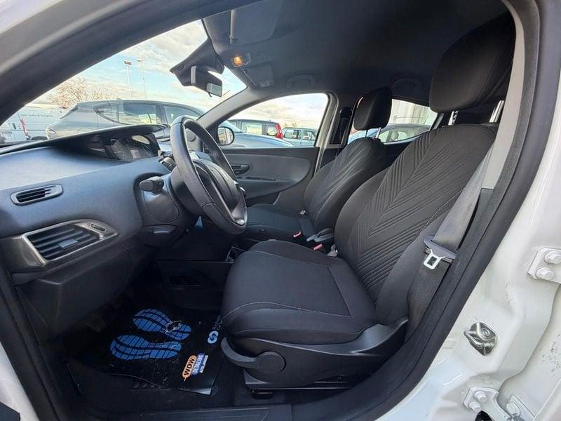 Lancia Ypsilon Ypsilon 1.0 FireFly 5 porte S&S Hybrid Ecochic Gold