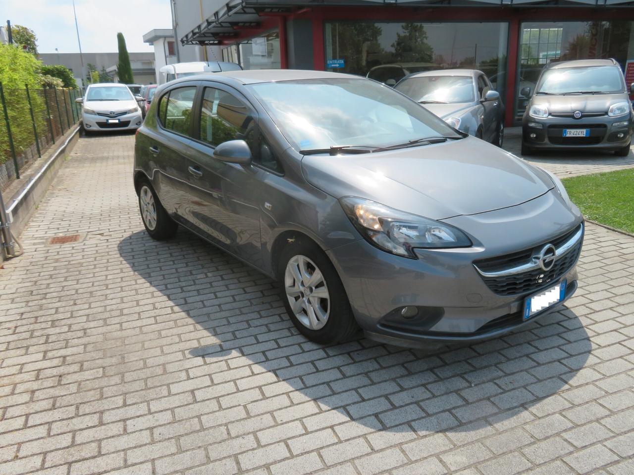Opel Corsa 1.2 5 porte Cosmo